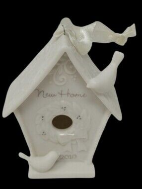 NIB HALLMARK NEW HOME 2010 ORNAMENT
